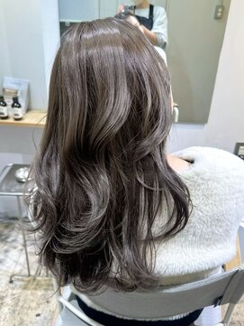 ユニ(uni) 青み＋オリーブカラー