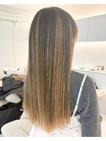 ノラ ウメダ(NORA UMEDA)&nbsp;アンブレラカラーケアブリーチデザインカラー黒染め履歴梅田