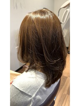 エスト(est.) 柔らかレイヤー×柔らかベージュ 20代30代40代50代