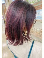 トレヴァーデルチザン(TREVOR DE'RTISAN) 外ハネ×ワインレッド