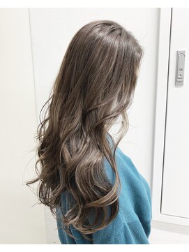 アライブ キチジョウジ(ALIVE Kichijoji) 小顔セミウェットウェーブハイライトカラーオリーブカラー