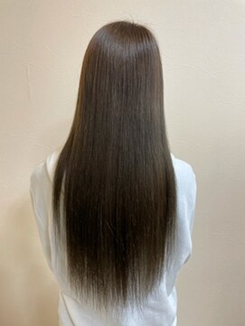 シアン(CYAN) 髪質改善ツヤ髪グレージュ