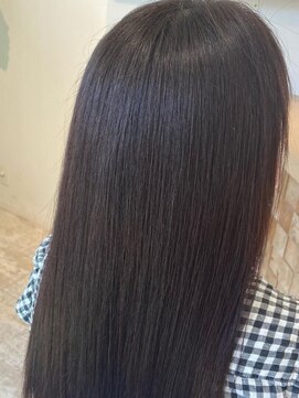 レゴヘアー(Lego Hair) 指通り滑らかストレート
