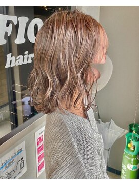 フィオーレ ヘアデザイン(FIORE hair design) ダブルカラー　ベージュ