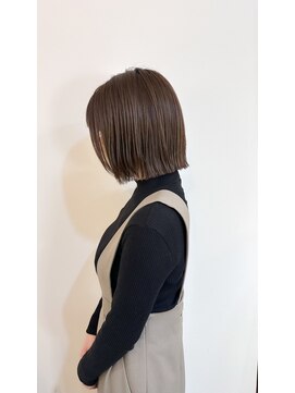 イオエ(ioe) 黒髪/ボブルフ/ネビージュ/小顔/ワンレン/髪質改善/グレージュ