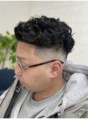フェードスタイル　バックパーマ