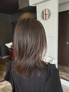 ビサンド(Bsnd)の写真/高いカット技術が好評の人気なサロン≪Bsnd≫お悩みを解決へと導き、ワンランク上のあなたをプロデュース◇