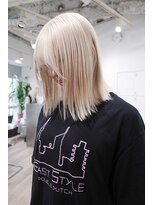 カシェル トウキョウ(Cashel Tokyo)&nbsp;ハイトーンボブ ブロンド ぬきっぱなし ホワイトブロンド