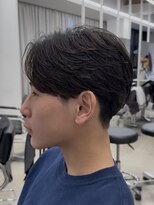 アコロン(acoron.)&nbsp;センターパート/10代/20代/毛流れ/刈り上げ/池袋メンズカット