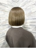 大人女性ショートに合う白髪染めカラーグレス