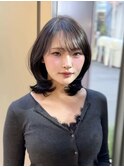 ミディアムレイヤー　透明感グレージュ　ブラウングレージュ