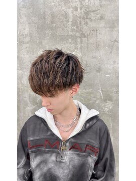 メンズサロン キング 高槻店(Men’s salon K!ng) 波巻きツイストスパイラルパーマ/フェザーパーマ/眉毛/メンズ