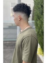 ヘアーアンドリフレ ドゥゼル(Hair&Refle Deux Alies)