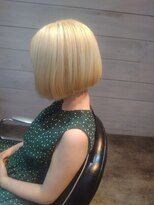 アルファースクーシー(a,scusi?)&nbsp;Blonde bob