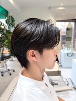 ノラ ウメダ(NORA UMEDA) 韓国ヘア毛流れセンターパート×ショートマッシュ×メンズカット