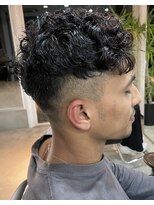 ヘアーアンドエステティック ヴェリス(hair&esthetic Velis) 【Velis】くせを活かす前下がりマッシュ