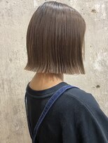 イデア(idea) 【切りっぱなしボブ×外ハネ×チョコレート】ヘアスナップ・山下