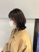 トレス(TRESS)&nbsp;くびれレイヤー　ボブレイヤー　外ハネボブ　オリーブ