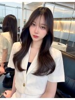 艶ラベンダー_美髪ピンクブラウン切りっぱなしボブ
