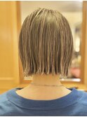 20代30代40代大人可愛い前下がりストレート大人ボブハイライト