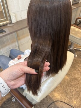 エムドット ヒロシマ(m. HIROSHIMA) 艶髪ストレートパーマ×バイカルテ5ステップトリートメント