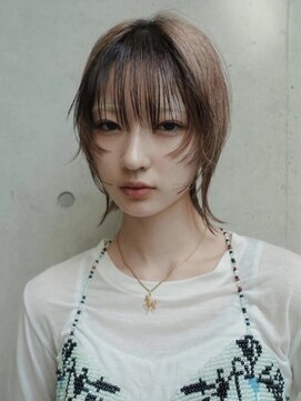 シキ 渋谷(siki) ハイトーン/ブリーチ/レイヤーカット/シアーカラー/渋谷/原宿