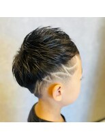 スター(STAR)&nbsp;10代20代/刈り上げ/バリアート/ツーブロック/ライン/メンズ