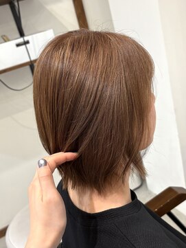 ルイ(ROUIS produced by LUCK 津田沼) ROUIS 津田沼 白髪ぼかしハイライト