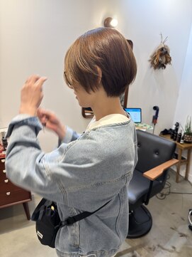 エヌヨンブンノイチ 茅ヶ崎(n1/4) 20代30代前髪なしショートハンサムショート丸みショートレイヤー