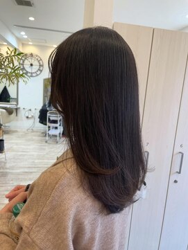 ラテ アトリエ(latte atelier) レイヤーカット/暗髪カラー/ロングヘア