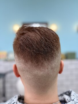 メンズカットフェードカットカラー