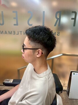 フリゼーア 川西店(FRISEUR) ショートパーマ