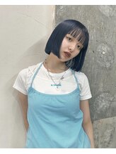 スイ チトセ(suiii chitose)&nbsp;ラインボブ×ディープブルー【千歳美容室】