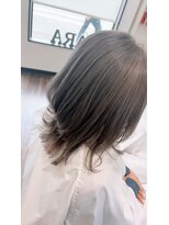 ヘアガーデン ティアラ(Hair Garden TIARA) グレーベージュシークレットハイライトこなれヘアヨシンモリ