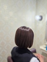 トワェモワ(Toi et Moi)&nbsp;メテオカラー×ナチュラルハーブカラーで艶々ボブ