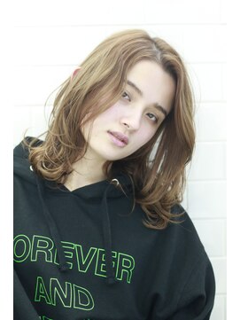 クラン(clan) アッシュカラー　小顔ヘア　大人ボブ