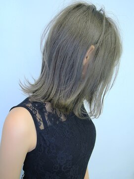 モリオフロムロンドン 泉南店(morio FROM LONDON) 【morio】大人かわいいワンレングスボブ/ハイトーンカラー♪