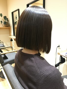 アンディヘア アオキジマ(ANDY HAIR aokijima) 【縮毛矯正】広がりを抑えたツヤサラボブ