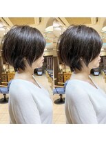 ネオリーブ モカ 川崎チネチッタ店(Neolive mocca)&nbsp;大人可愛い小顔丸みショートボブサイド　似合わせベージュ　川崎