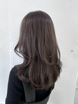 リッカ(RICCA) 艶髪レイヤーヘア スモーキーベージュ♪