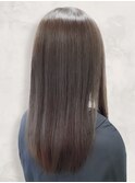 20代30代大人可愛い艶感ストレート×ブラウンアッシュ