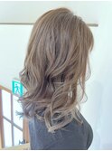 ユル巻き×ハイトーングレージュ