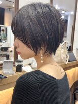 ビュー フクオカ(VIEW FUKUOKA)&nbsp;モードに大人可愛いダークアッシュイメチェンショートボブ