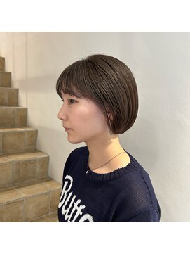 バズ(BUZZ) くすみグレージュ（BUZZ十和田）