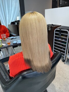 ボンズサロン オモテサンドウ(BONDZSALON OMOTESANDO) 髪質改善&縮毛矯正×酸性ストレート【東京表参道美髪専門店】