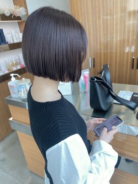 カッツ 駅家店(CUT S) パツっと切りっぱなしボブ
