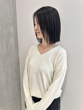 ヨーク(YOKE) YOKE 切りっぱなしボブ丸くないボブ髪質改善アッシュブラック