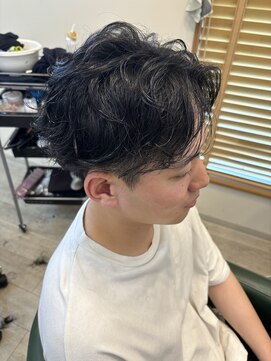 クロエバイラヴィズム 郡山さくら通り店(CLOE by LUVISM) フェザーパーマ