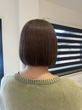 イロアイ(iro I) グレージュカラー