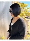 前下がりモードボブ